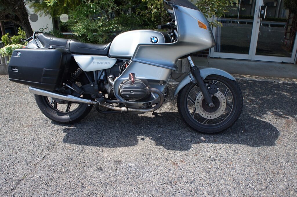 R100RS